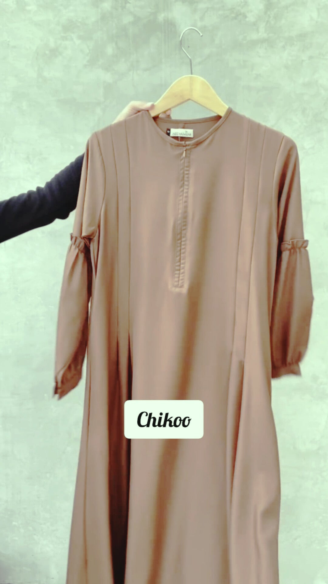 Waniya Abaya Basic Cuffed sleeves Abaya