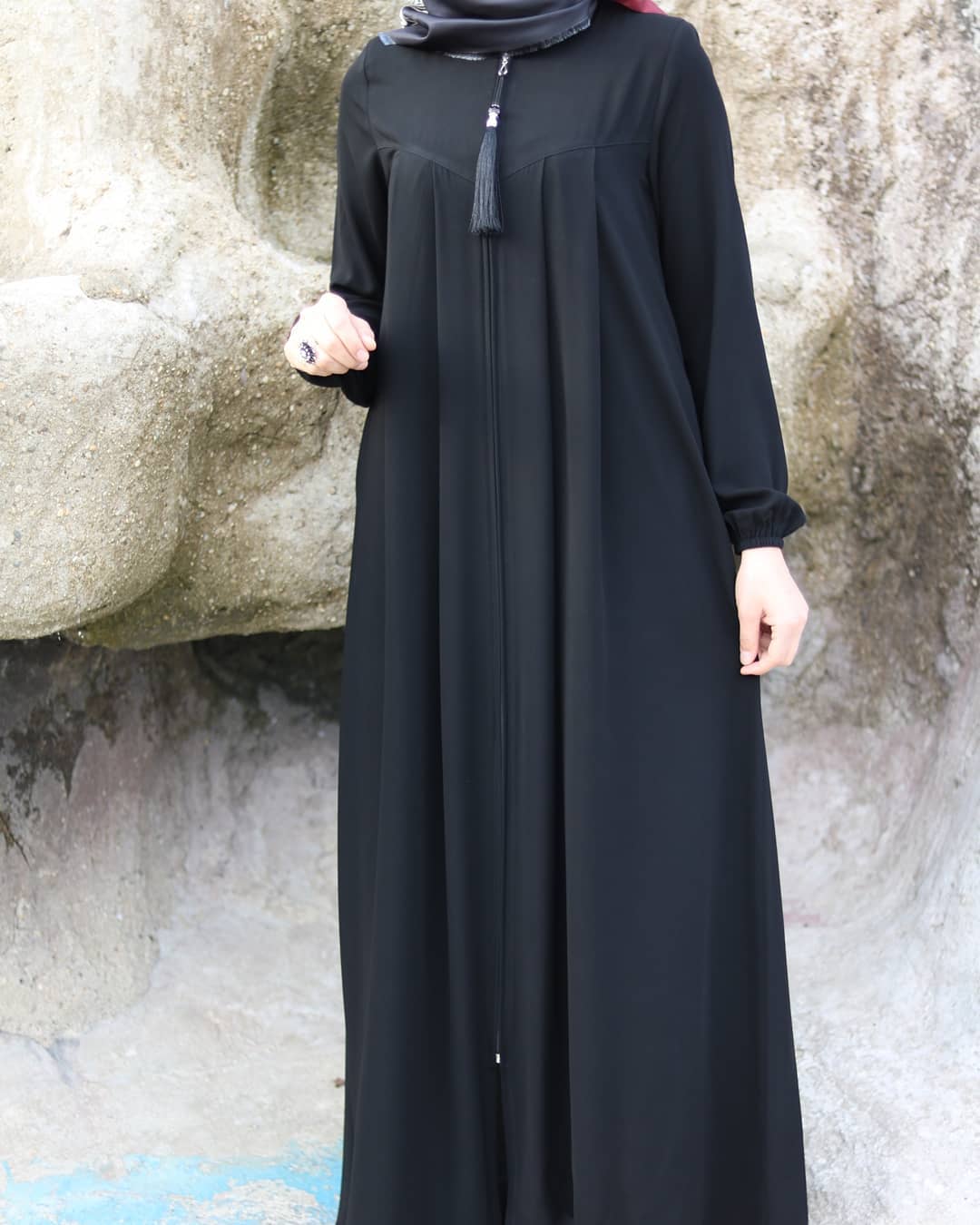 Basic Elasticated Sleeves Abaya Zipper Abaya (Korean Nida) (Imported)